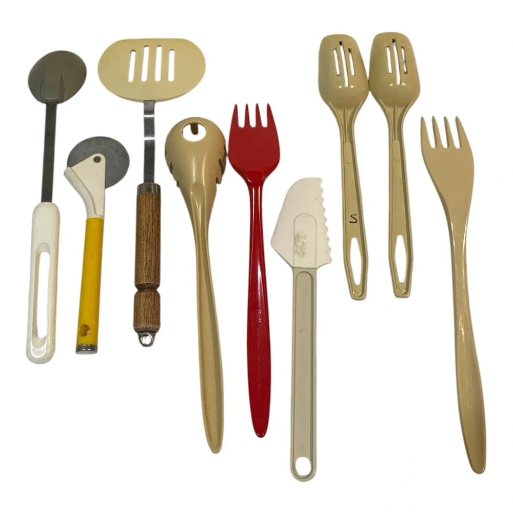Vtg  Kitchen Utensil Tupperware 1 Hutzler 1 King Kraft 2 Rosti 2 Bonny 3 Total 9